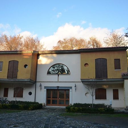 מונטיקיו Borgo Villa Maria מראה חיצוני תמונה