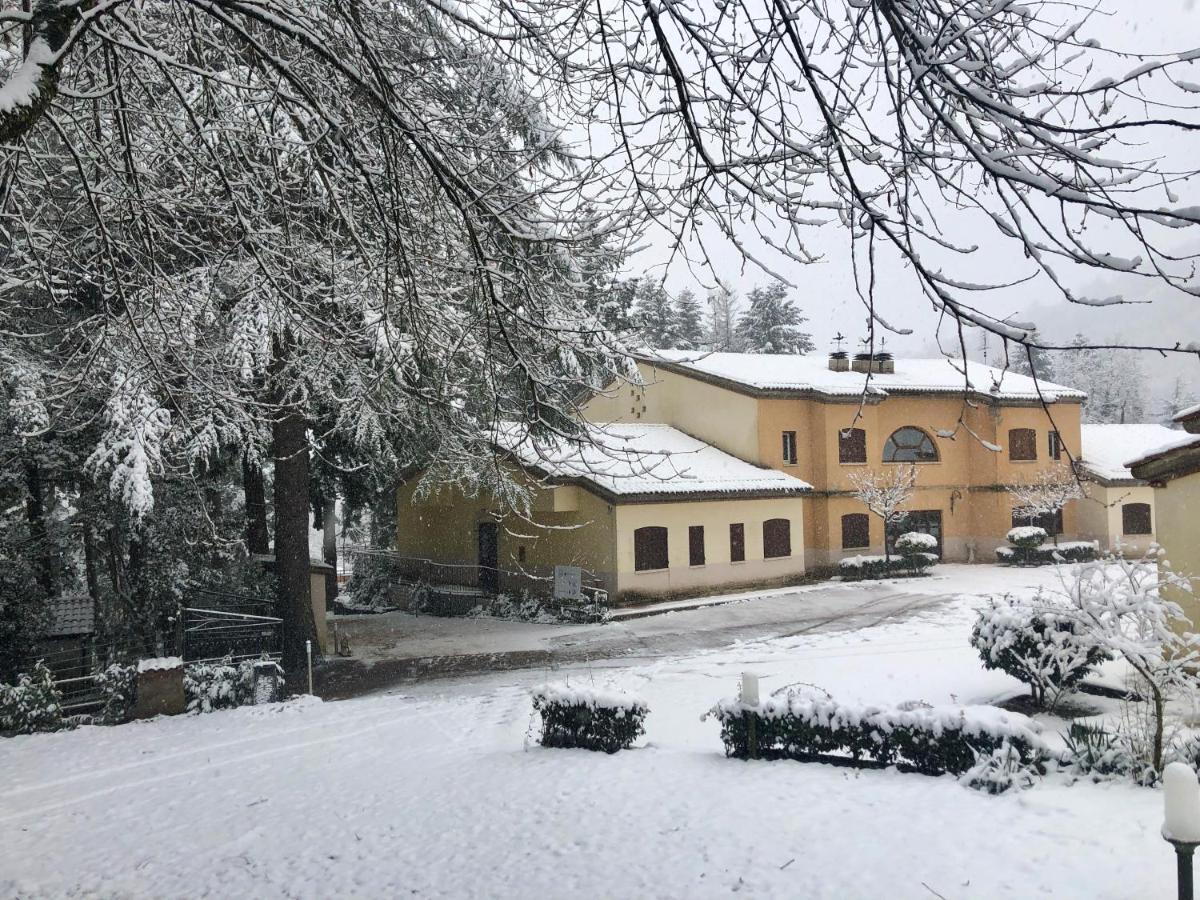מונטיקיו Borgo Villa Maria מראה חיצוני תמונה