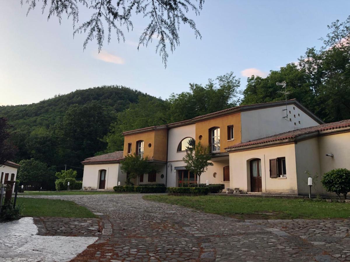 מונטיקיו Borgo Villa Maria מראה חיצוני תמונה